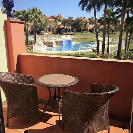 1264: 3 Bed Townhouse In Monte Biarritz Paraiso Apartment Estepona
